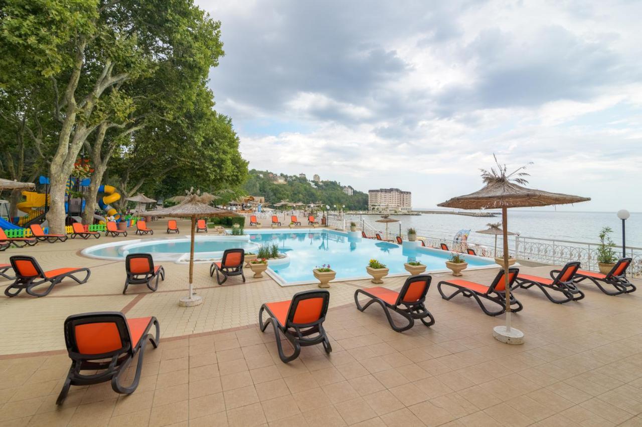 Marina Hotel, Sunny Day 瓦爾納 外观 照片