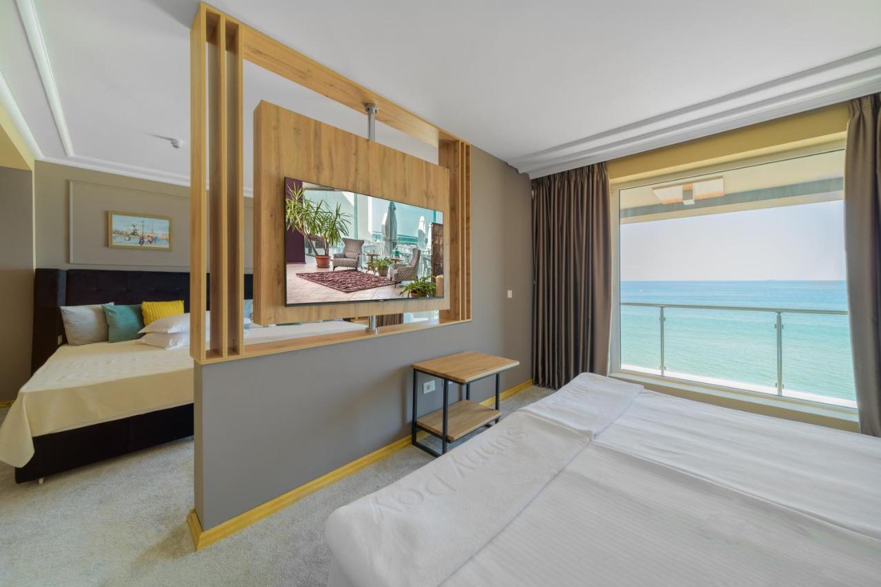 Marina Hotel, Sunny Day 瓦爾納 外观 照片