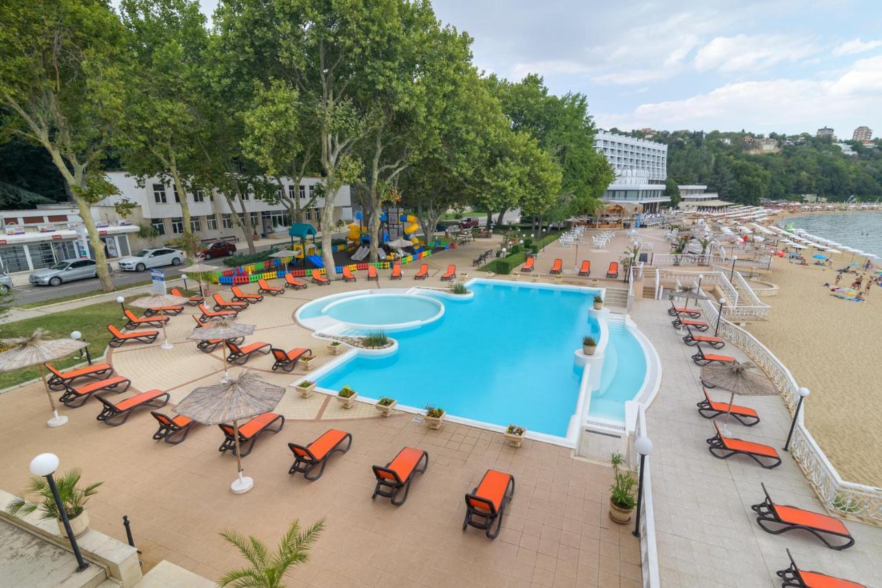 Marina Hotel, Sunny Day 瓦爾納 外观 照片