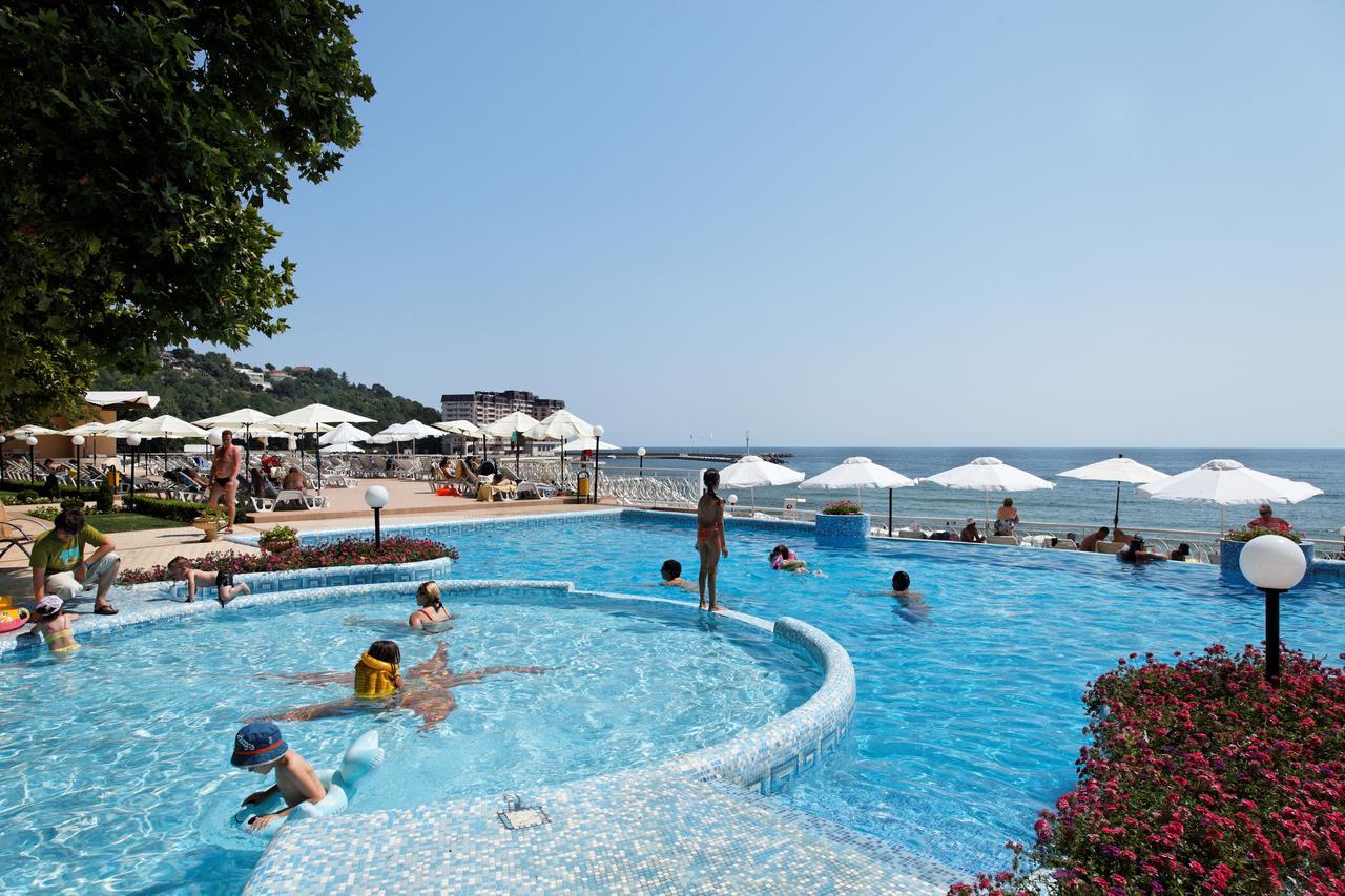 Marina Hotel, Sunny Day 瓦爾納 外观 照片