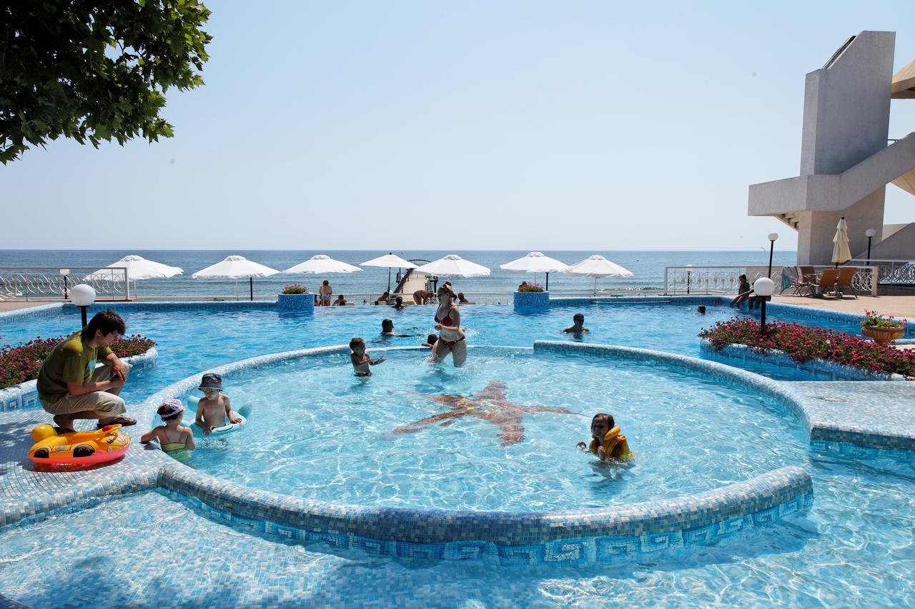 Marina Hotel, Sunny Day 瓦爾納 外观 照片