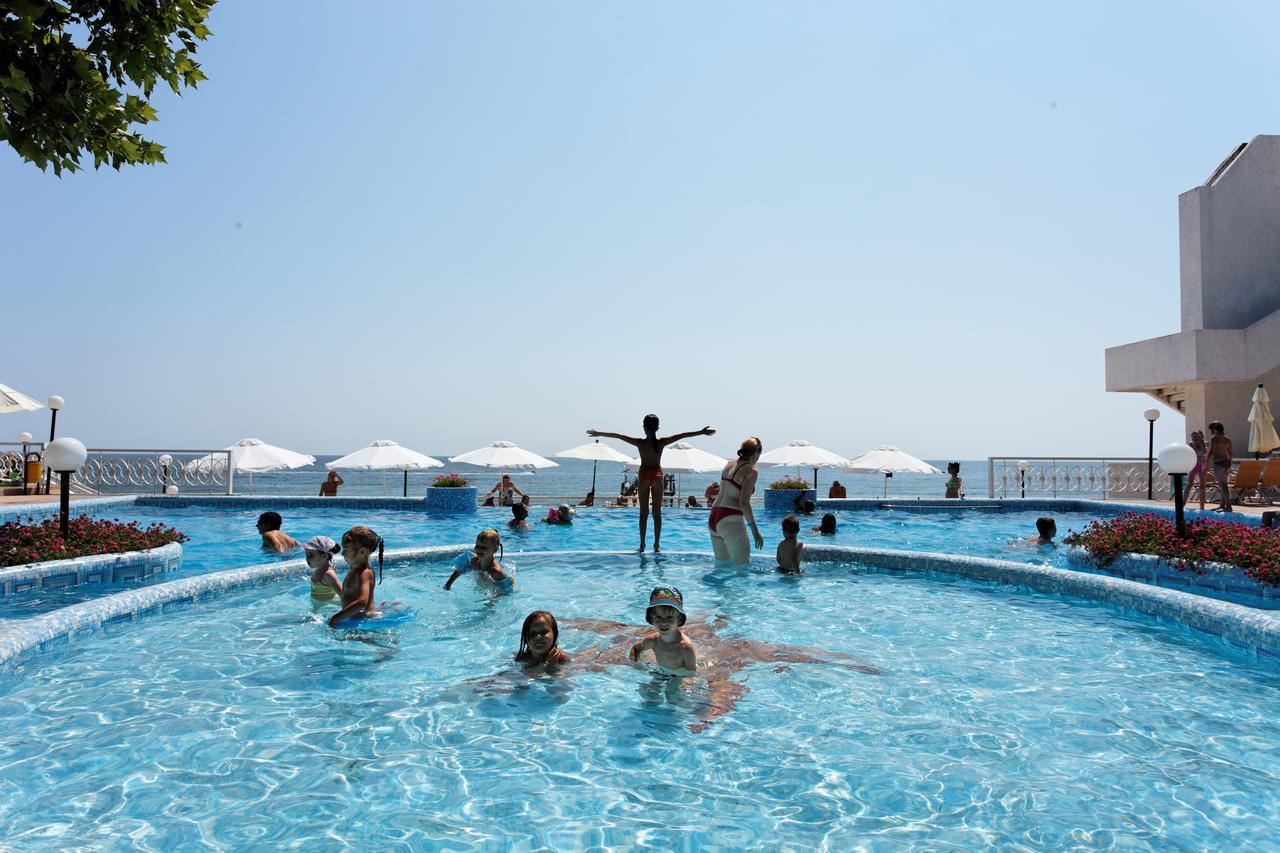 Marina Hotel, Sunny Day 瓦爾納 外观 照片